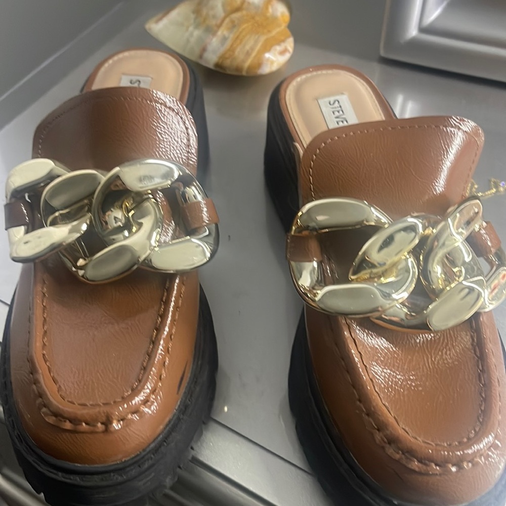 Brown chunky mules